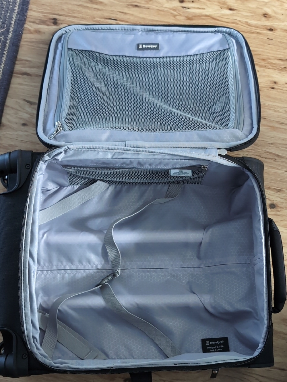 Travelpro Black Spinner Wheel, Expandable, Carry-On Suitcase - Picture 13 of 14